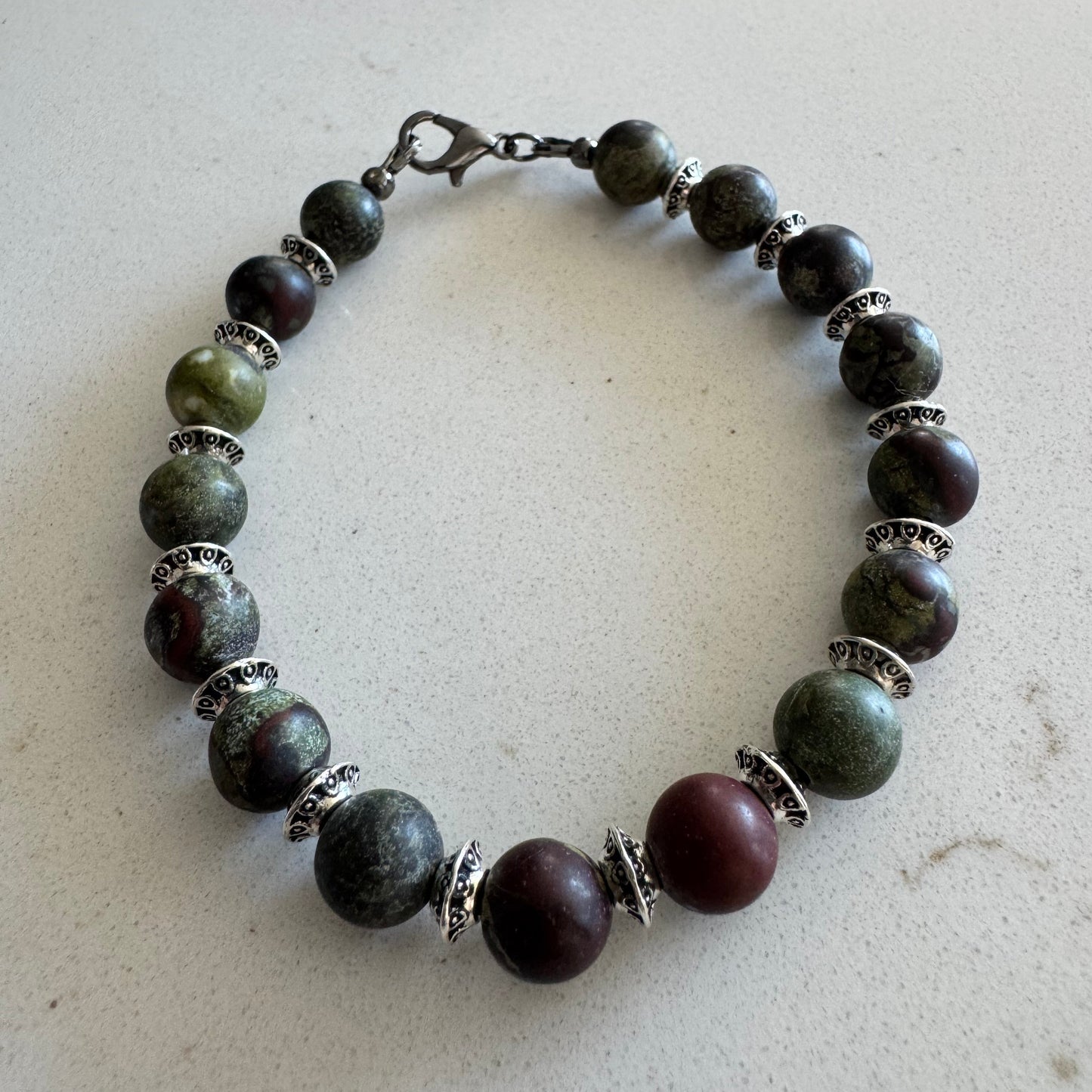 8mm Dragon's Blood Jasper Gemstone Bead Clasp Bracelet