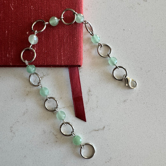 Silver Rings and Green Aventurine Gemstone Bead Clasp Bracelet